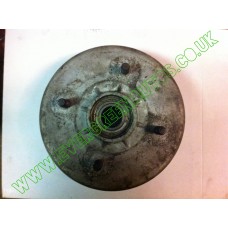 AIXAM 500 a751 crossline O/S REAR WHEEL HUB UNIT / BRAKE DRUM COMPLETE WITH BACKPLATE